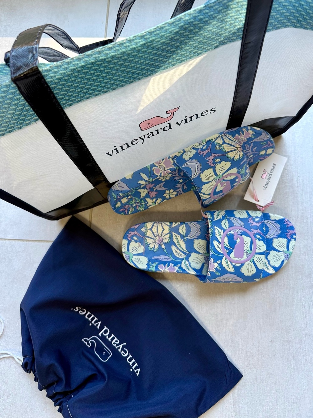 NWT - Vineyard Vines Slide Sandals - Picture 3 of 5